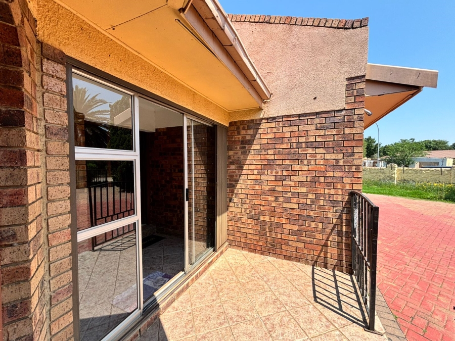 4 Bedroom Property for Sale in Parys Free State